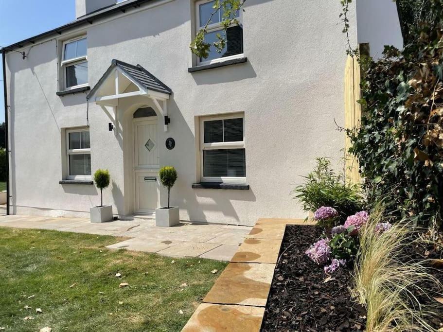 Charming Cottage Close To M4 Bridgend Bridgend  Εξωτερικό φωτογραφία