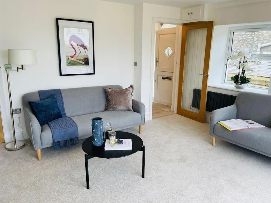Charming Cottage Close To M4 Bridgend Bridgend  Εξωτερικό φωτογραφία
